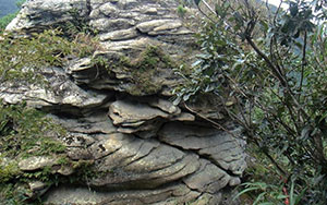 이명산 시루떡 바위